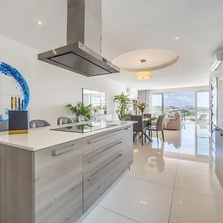 Modern 3 Bedrooms Penthouse With A Breathtaking Valletta View Apartment Sliema