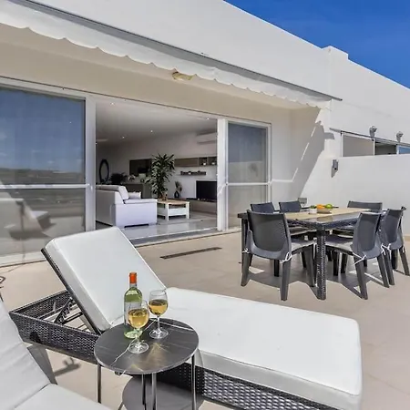 Modern 3 Bedrooms Penthouse With A Breathtaking Valletta View *