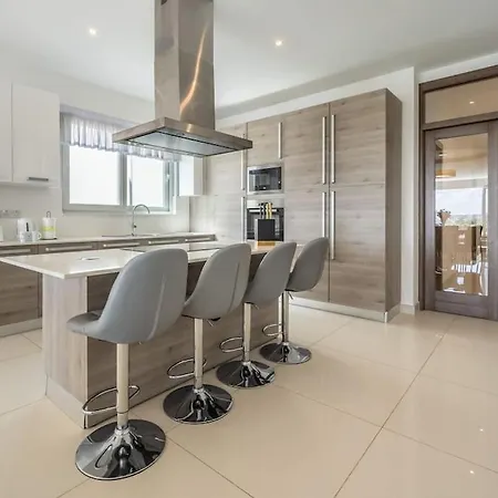 Modern 3 Bedrooms Penthouse With A Breathtaking Valletta View 公寓 *