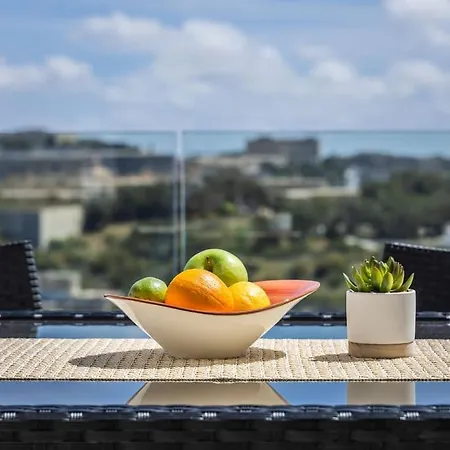Modern 3 Bedrooms Penthouse With A Breathtaking Valletta View * 斯利马