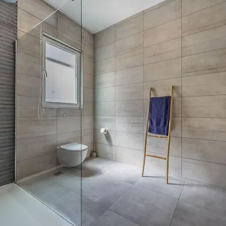 Appartement Modern 3 Bedrooms Penthouse With A Breathtaking Valletta View *