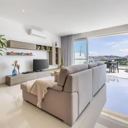 Apartment Modern 3 Bedrooms Penthouse With A Breathtaking Valletta View *