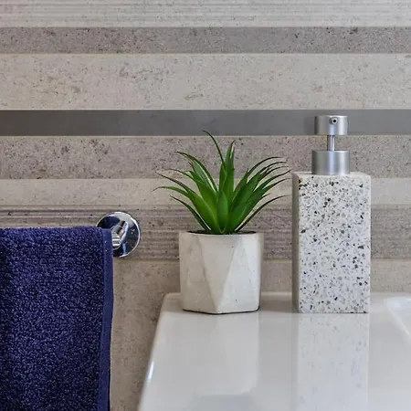 Modern 3 Bedrooms Penthouse With A Breathtaking Valletta View 公寓