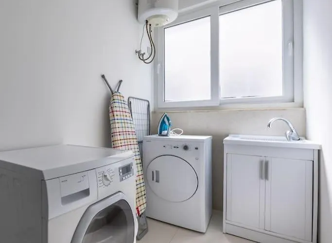 Modern 3 Bedrooms Penthouse With A Breathtaking Valletta View * Σλιέμα