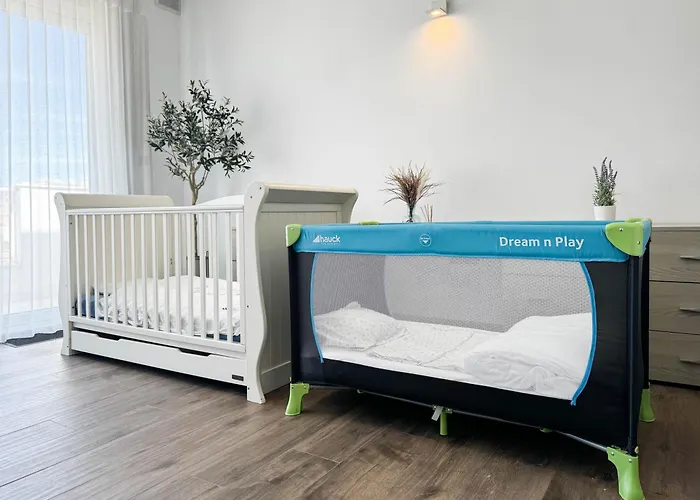 Modern 3 Bedrooms Penthouse With A Breathtaking Valletta View Διαμέρισμα *