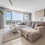 Modern 3 Bedrooms Penthouse With A Breathtaking Valletta View *